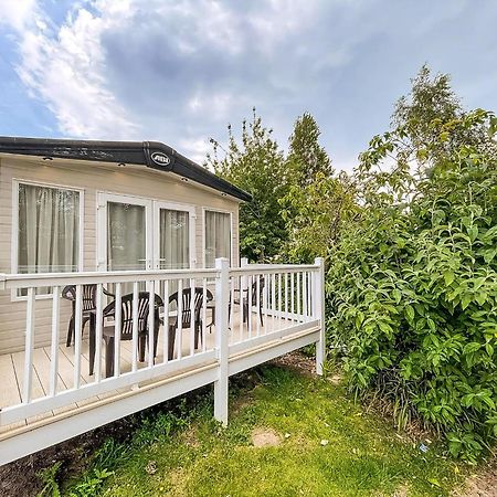 Beautiful 6 Berth Caravan With Decking At Southview Holiday Park Ref 33024O Hotel Skegness Luaran gambar