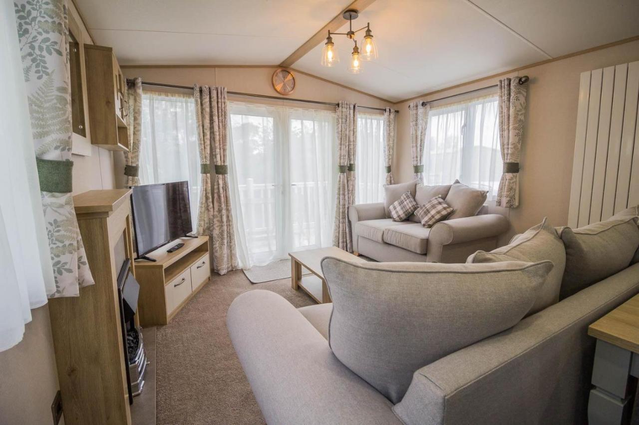Beautiful 6 Berth Caravan With Decking At Southview Holiday Park Ref 33024O Hotel Skegness Luaran gambar