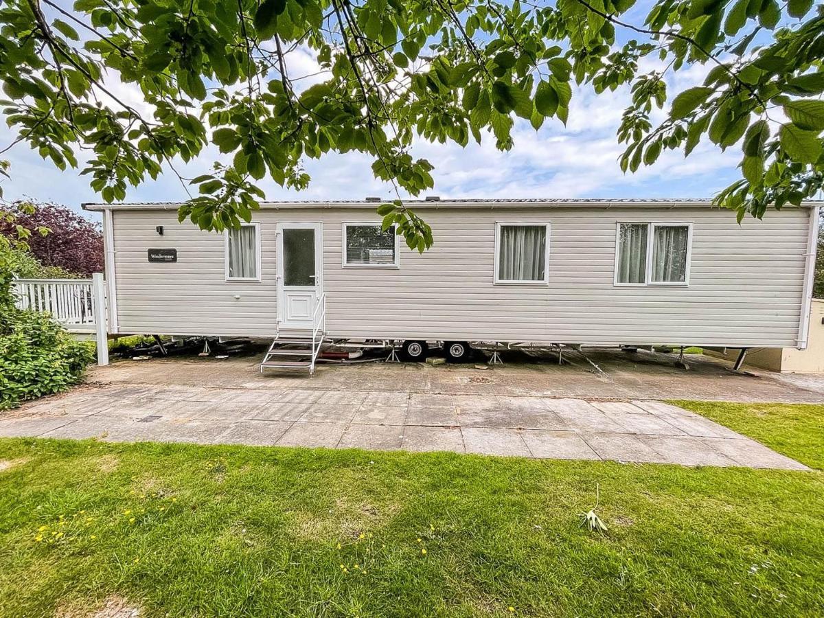 Beautiful 6 Berth Caravan With Decking At Southview Holiday Park Ref 33024O Hotel Skegness Luaran gambar